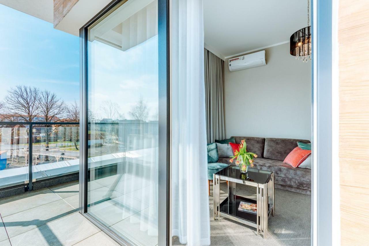 White Marina Apartamenty Ustronie Morskie Exteriör bild